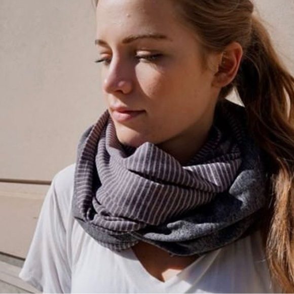 Lululemon Athletica Pink and Gray Striped Vinyasa Wrap Scarf - Picture 5 of 7